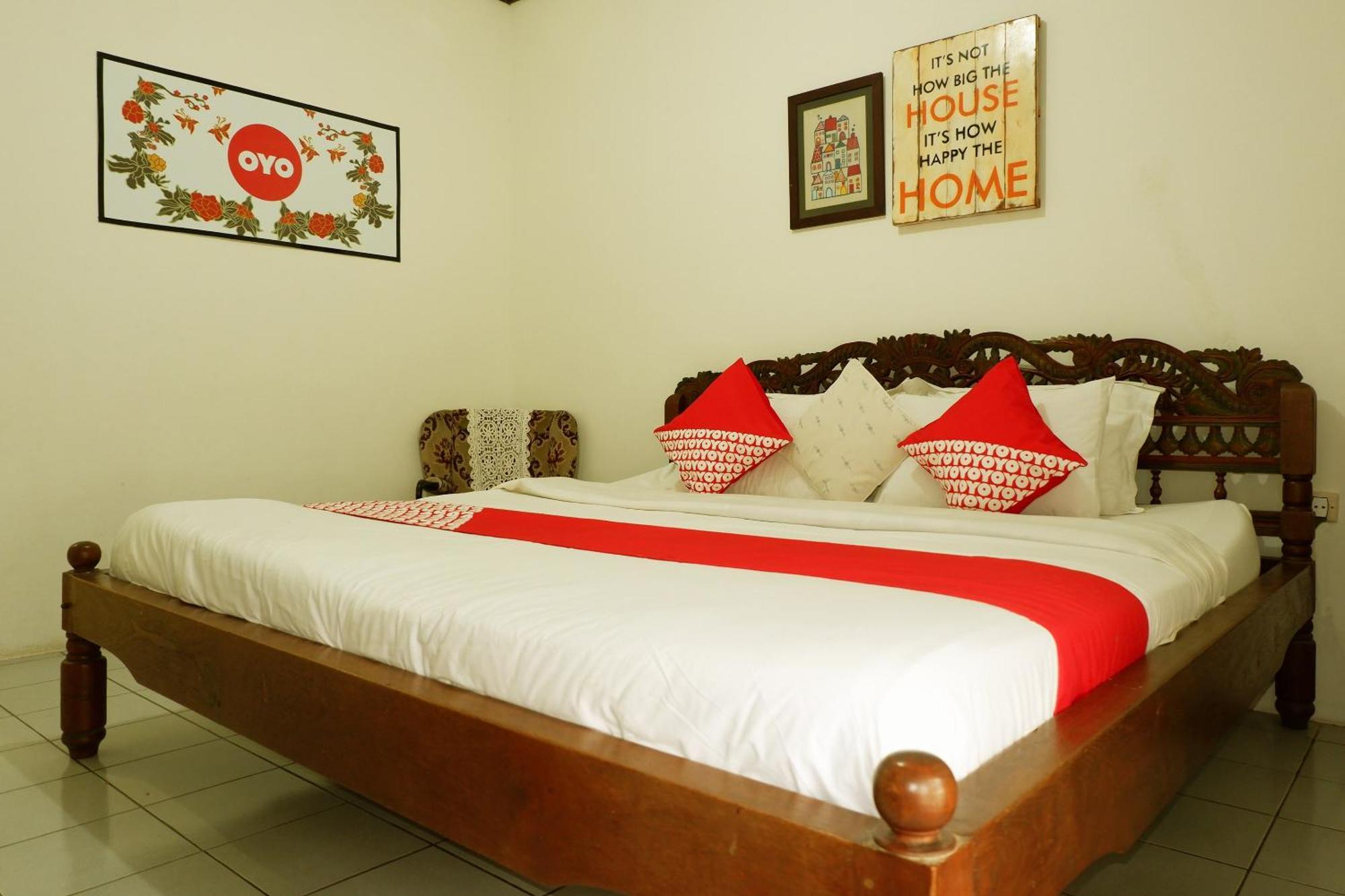Cemara'S Homestay Batu  Exterior foto
