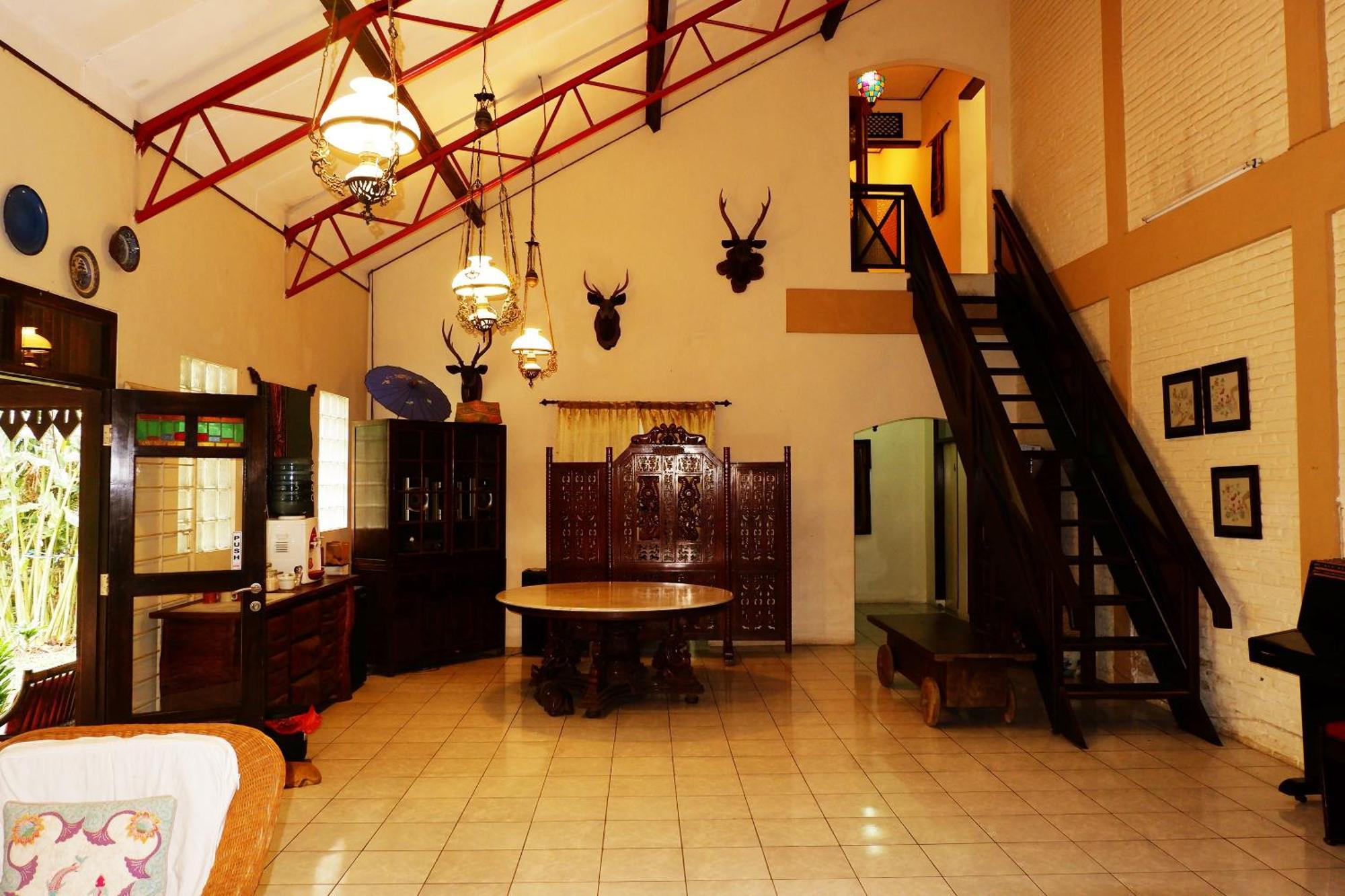 Cemara'S Homestay Batu  Exterior foto